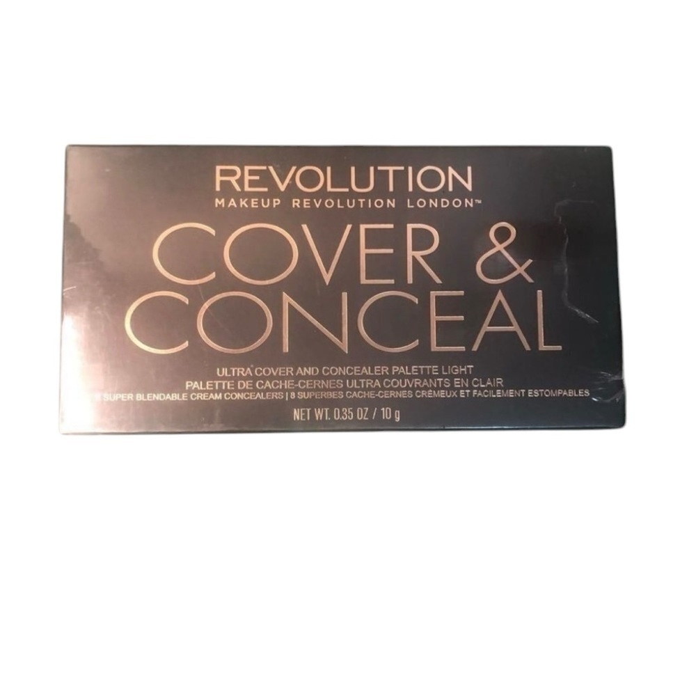 Makeup Revolution- Cover &  Conceal Brand New